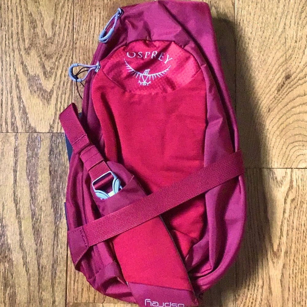 NWT Osprey Daylite Sling Bag
